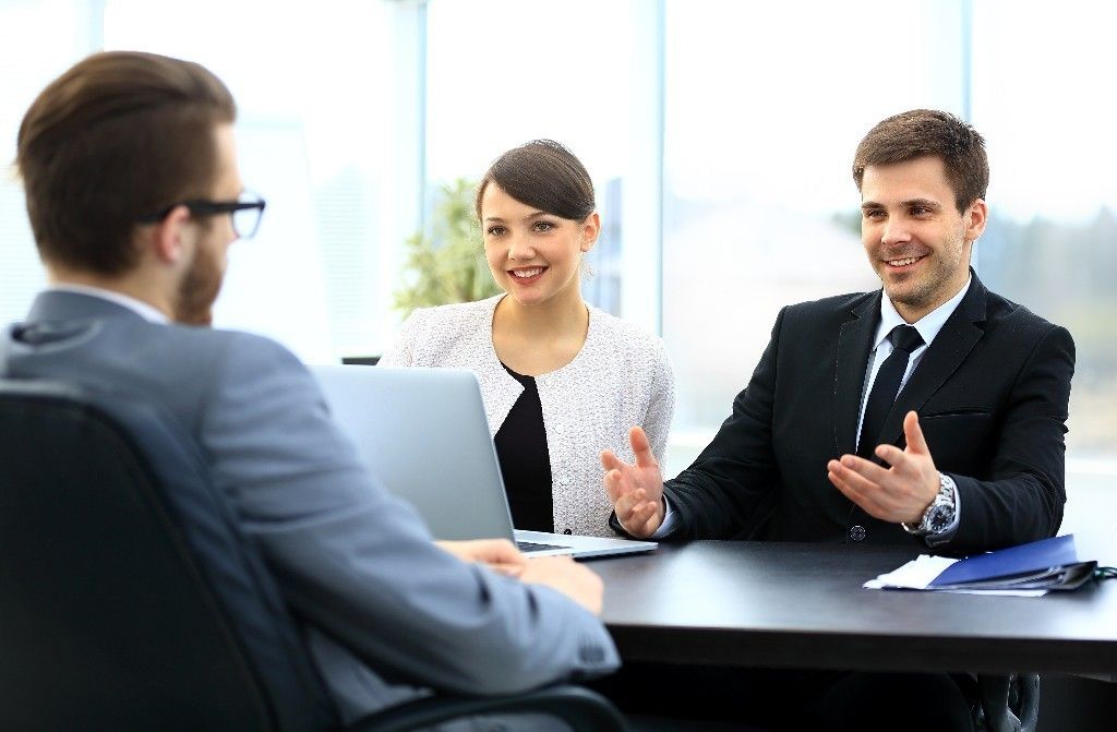 Sondage révélateur : 46% des jeunes salariés acceptent le refus de s'asseoir où une personne de l'autre sexe s'est assise