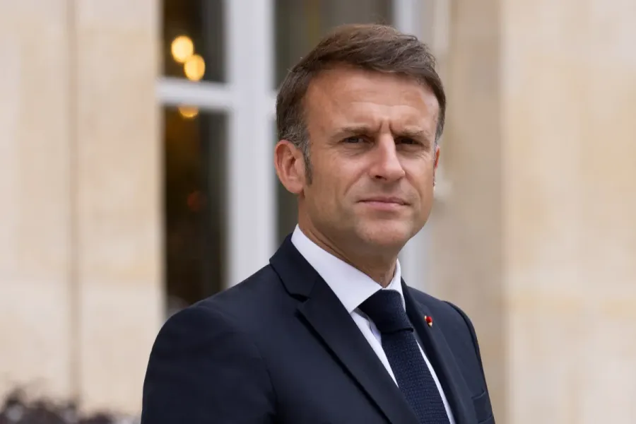 Intelligence Artificielle : Emmanuel Macron annonce un fonds souverain de 100 milliards d'euros