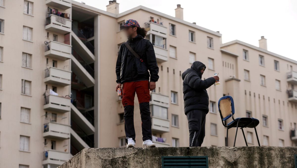 A Marseille, le guetteur de 13 ans, symbole d'une jeunesse sacrifiée face à la drogue