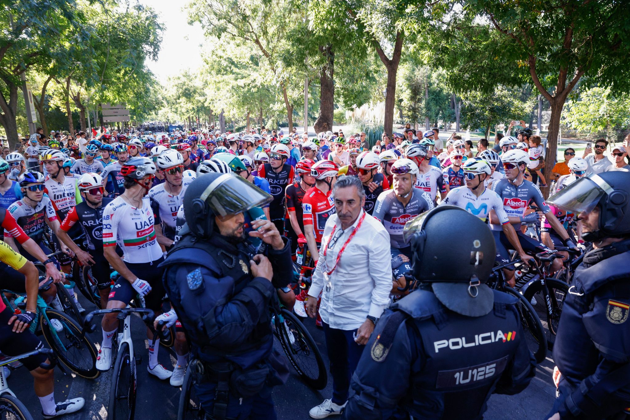 Washington impose 15% de droits de douane sur les automobiles japonaises