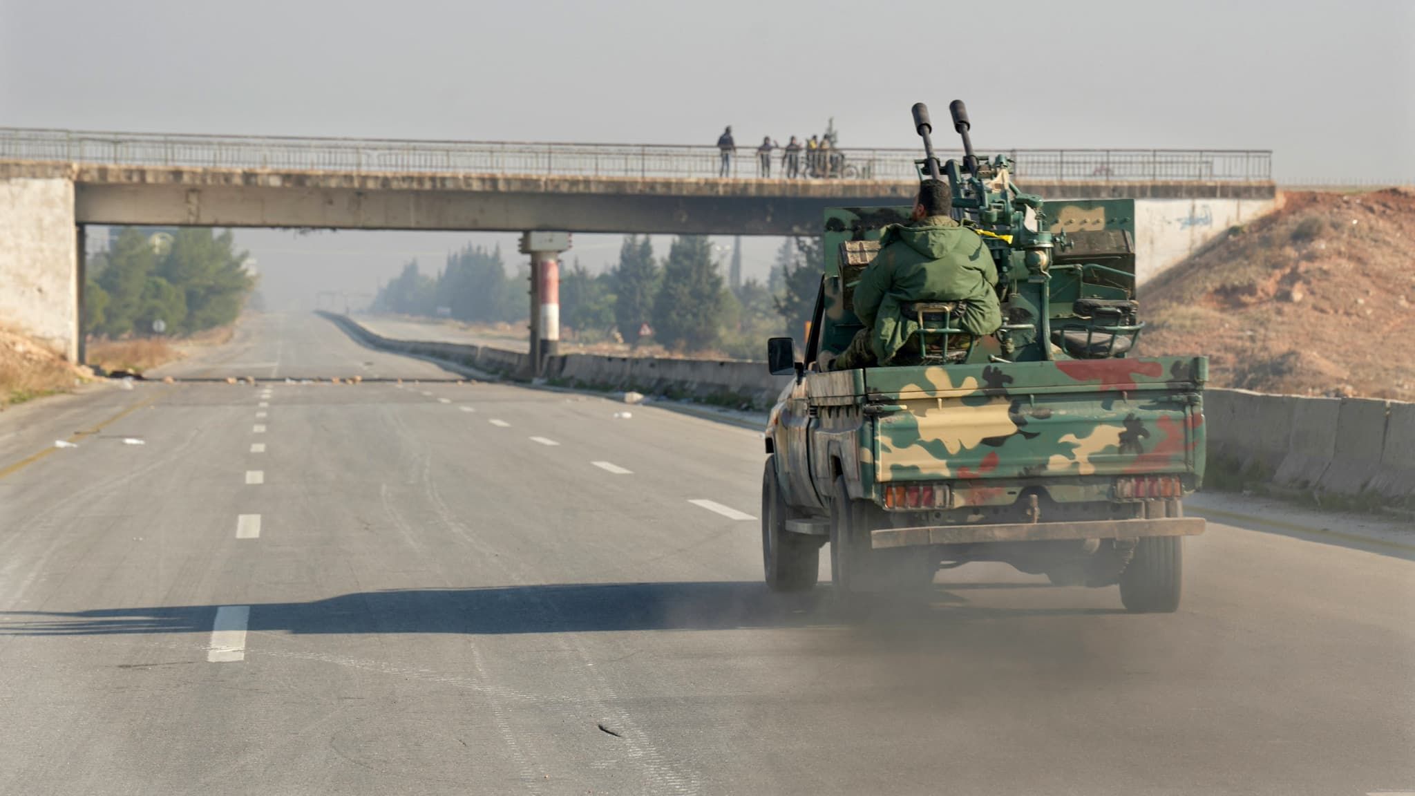 Syrie : les forces djihadistes et rebelles entrent dans la ville d'Alep