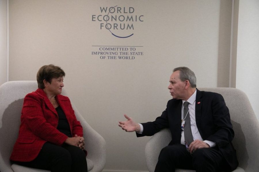 La Tunisie évite le défaut de paiement mais reste enlisée dans la crise économique