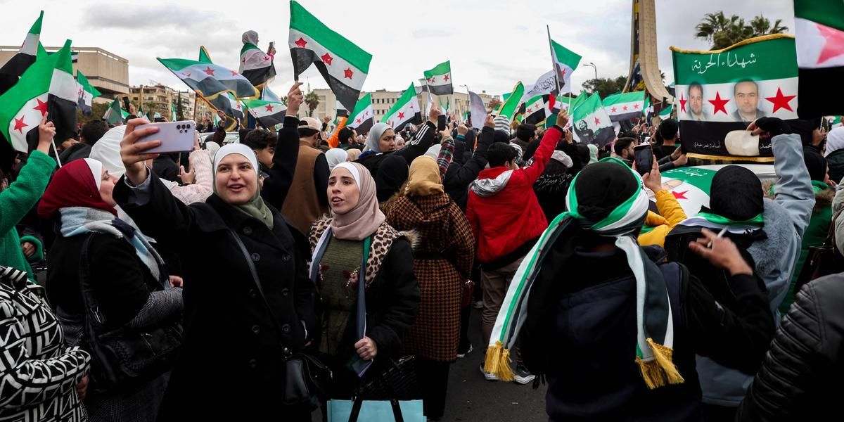 Syrie : Tollé après les propos d'une responsable sur les droits des femmes