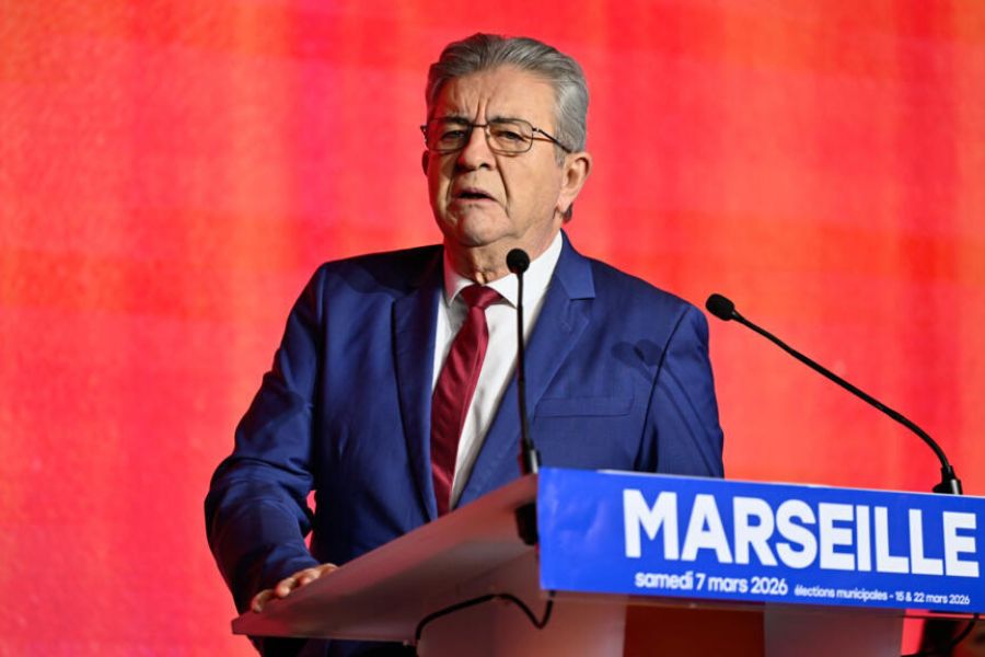 Élection présidentielle 2027 : Jean-Luc Mélenchon officialise sa candidature et lance la campagne des Insoumis