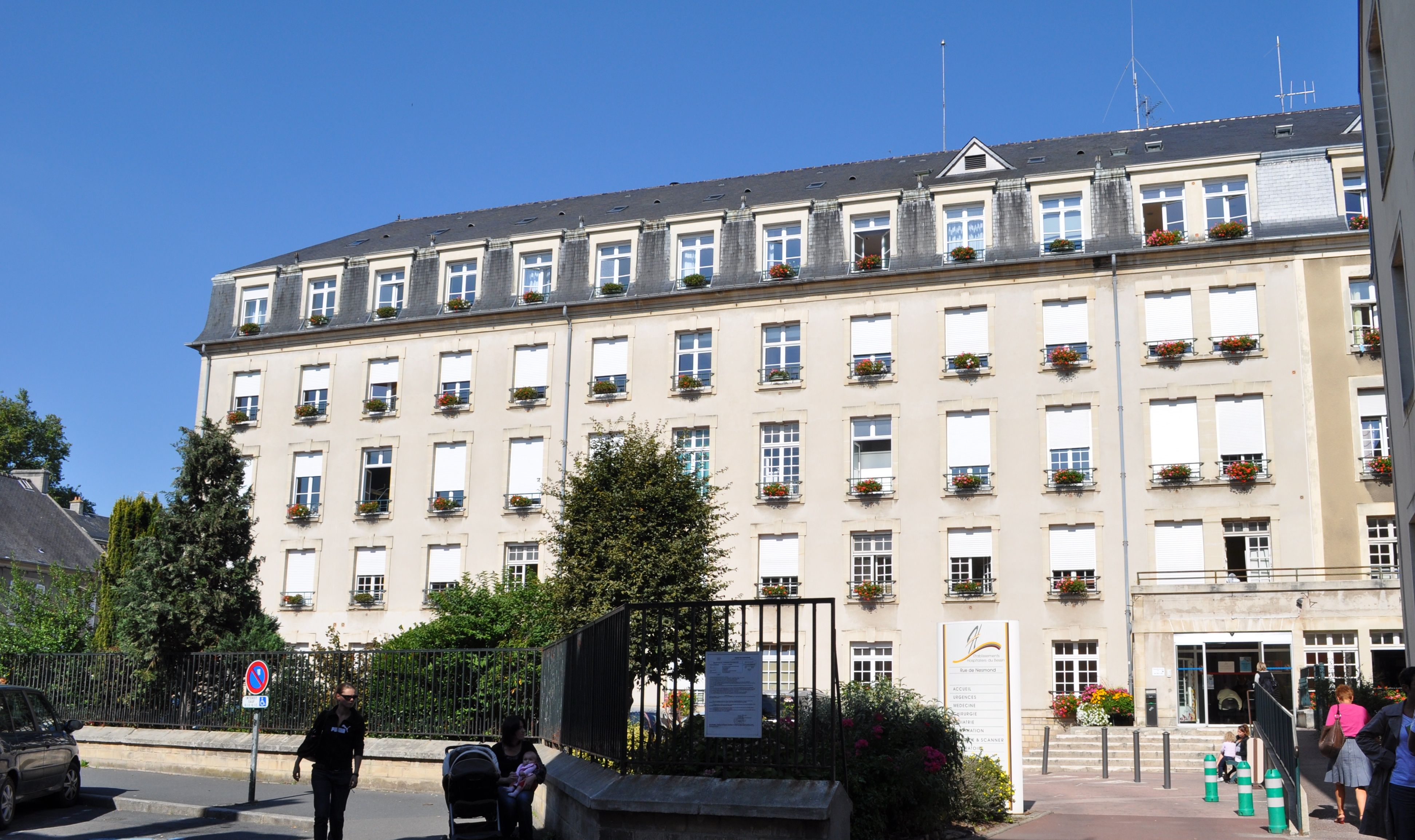 Grave incident à l'hôpital de Bayeux : la sécurité du personnel remise en question