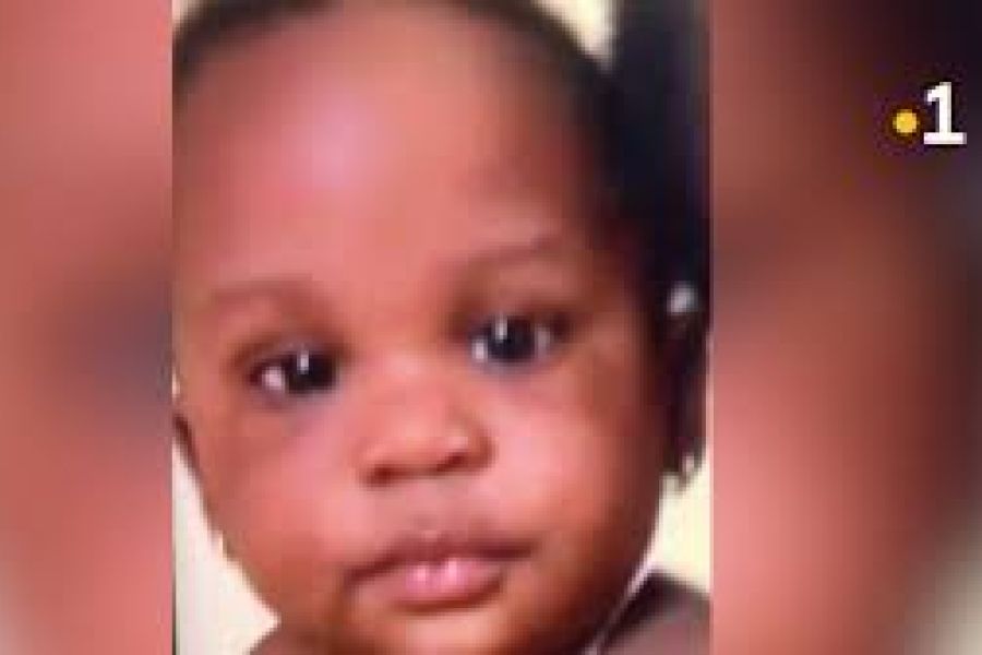 l’enlèvement d’un bébé d’un an et demi par son père, Rivaldo Soewa, 25 ans, en Guyane.