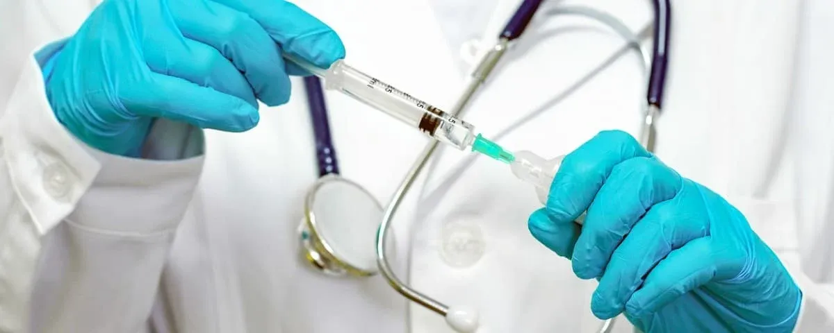 Santé : Un vaccin révolutionnaire contre le cancer entre en phase de déploiement mondial