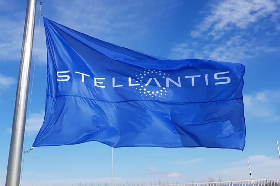 Stellantis : le président assure de la "stratégie claire" du groupe devant son management européen