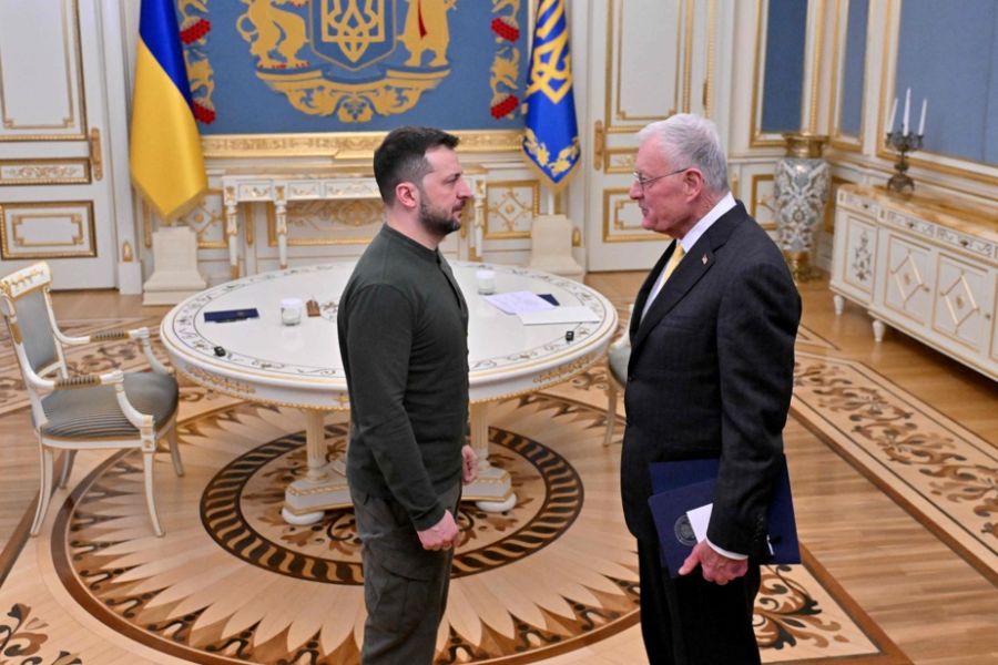 Starlink pris au milieu des négociations entre Trump et Zelensky sur les minerais ukrainiens