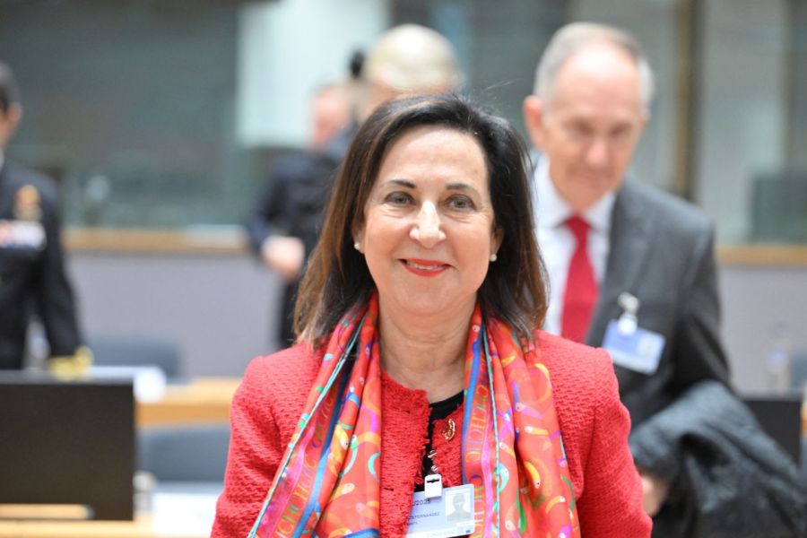 L'Affaire de l'espace aérien espagnol : Madrid s'aligne sur Paris contre l'offensive américaine