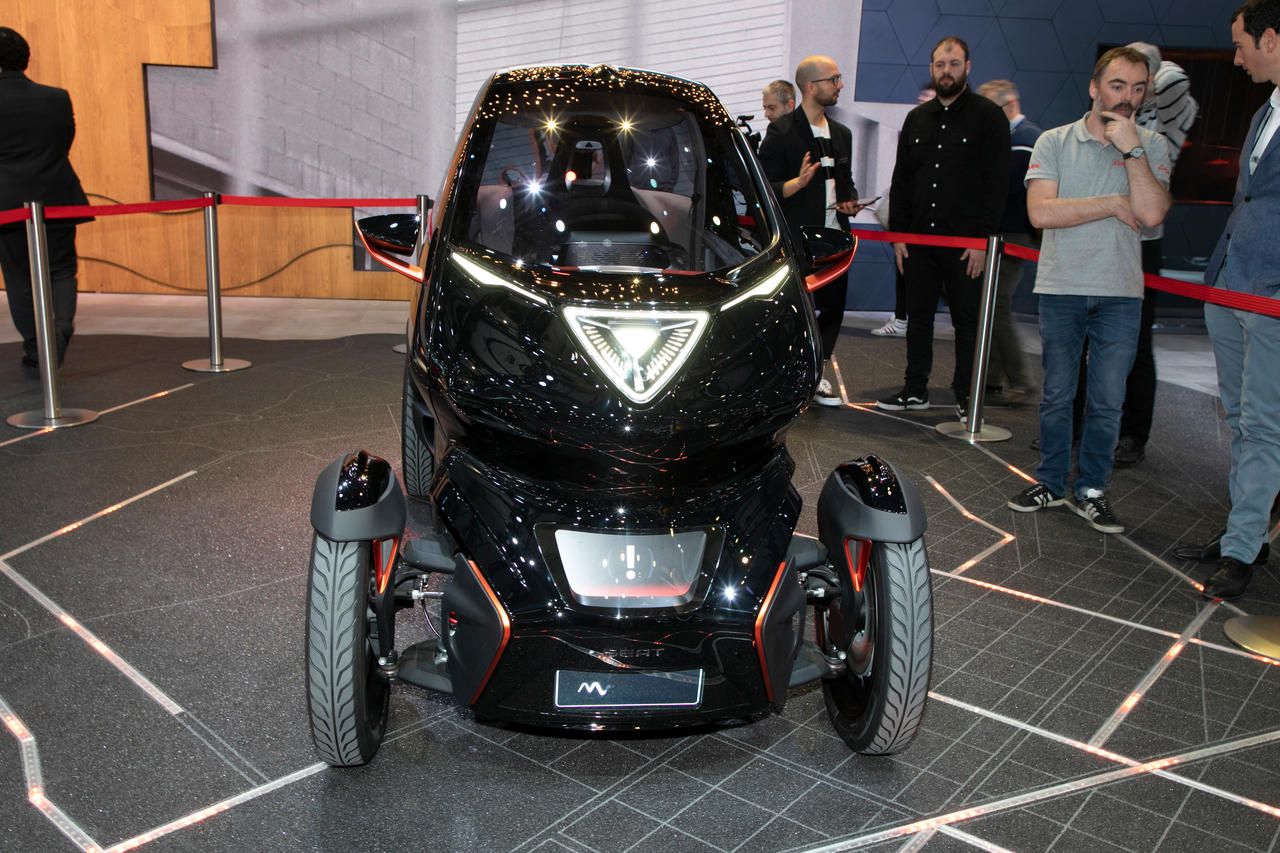 OMONDO SOCIÉTÉ - Jeunes et voitures : un amour qui défie la crise