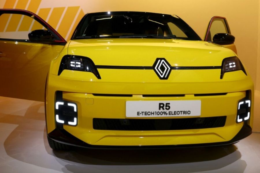 Renault rappelle deux modèles de sa R5 électrique à cause d’un potentiel risque de panne