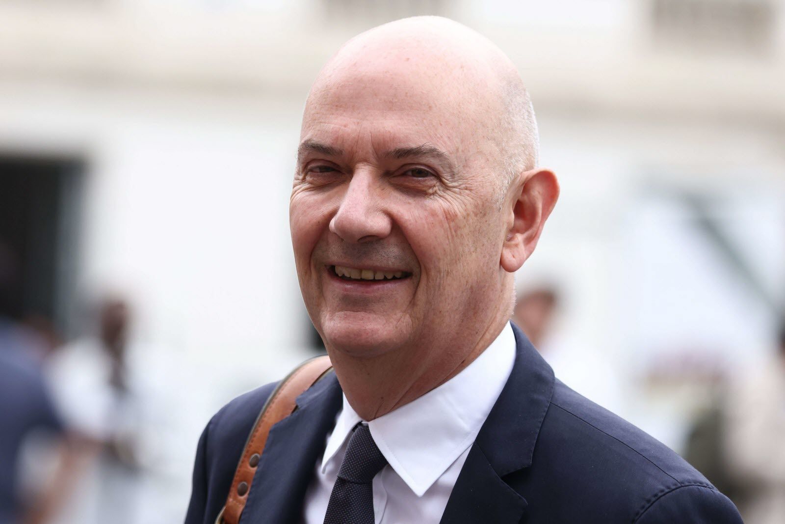 Nouveau Premier ministre : Roland Lescure fracture le camp Macron et provoque la colère de LR