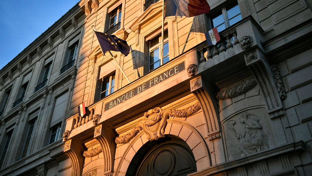 La Banque de France Revoit ses Prévisions à la Hausse, Signe de Résilience ?