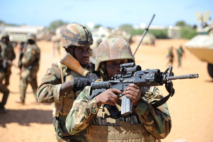 Émirats Arabes Unis :  Une cérémonie pour rendre hommage aux soldats morts en Somalie