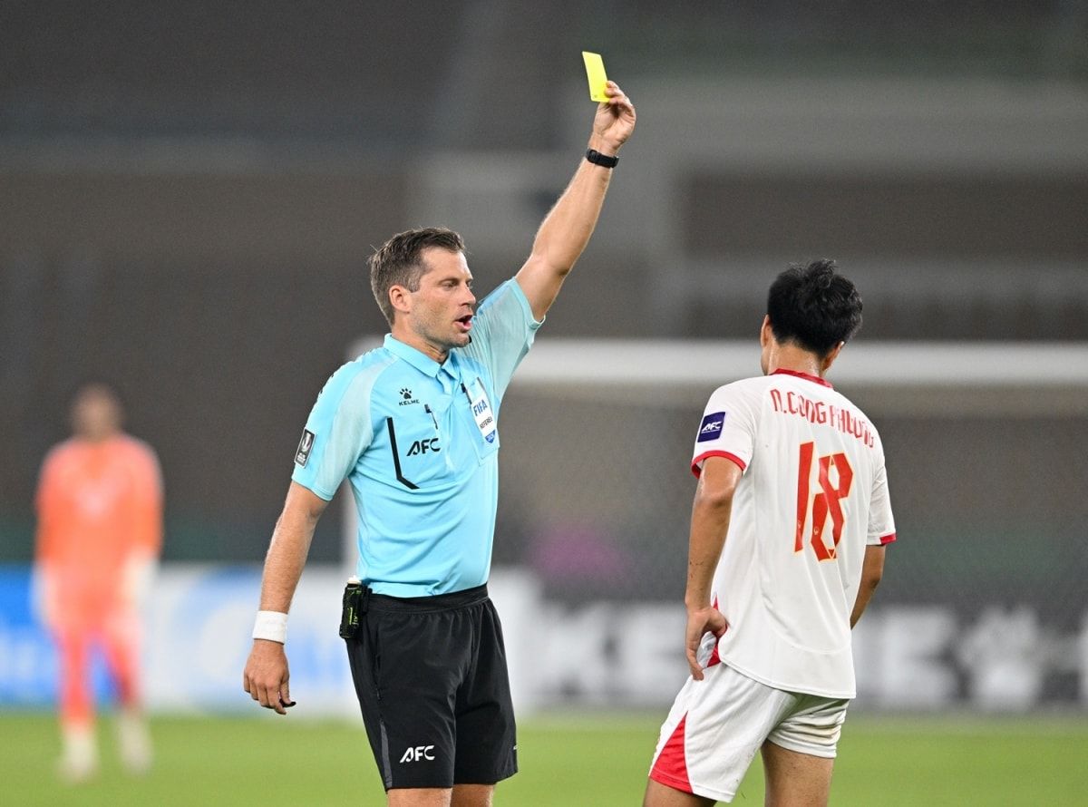 LA CHINE, ARBITRE FINAL : LE "MILIEU" ENTRE LE CHAOS ET L'HÉGÉMONIE