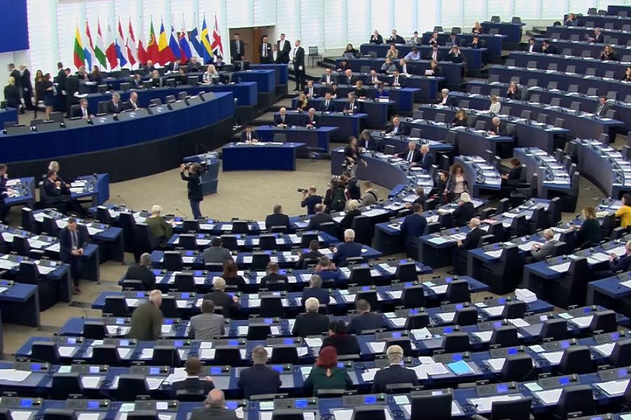 L’EUROPE FACE AUX POPULISMES — LE SÉISME AU PARLEMENT EUROPÉEN