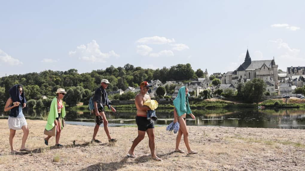 Canicule et Santé Publique en France — Extension des mesures de veille sanitaire et ouverture nocturne des parcs municipaux