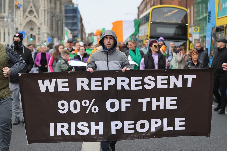 OMONDO SOCIÉTÉ - Irlande : tensions autour de l'immigration lors d'une manifestation à Dublin