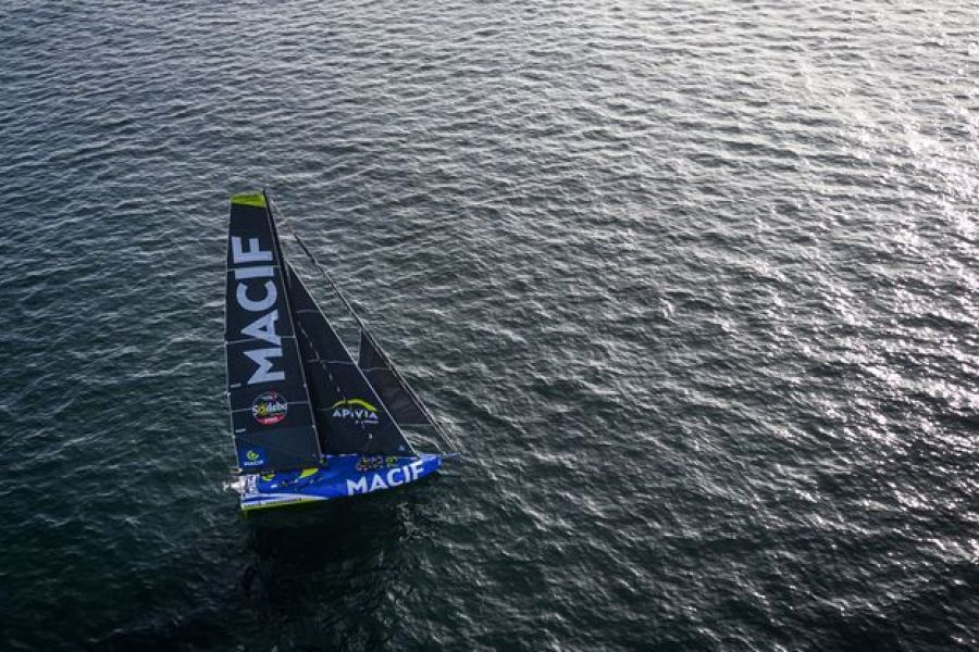 Vendée Globe : Duel Épique entre Richomme et Dalin à l'Approche du Cap Horn