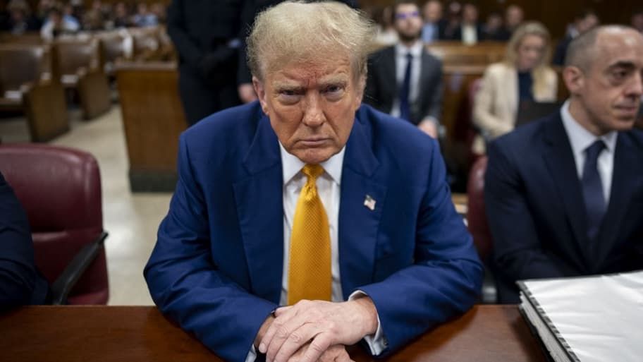 Donald Trump condamné à verser 5 millions de dollars pour agression sexuelle