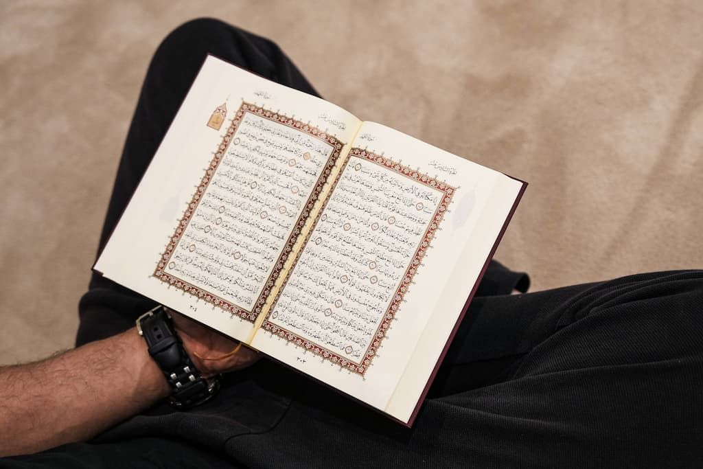 Ramadan : malgré les tensions diplomatiques, la France accorde des visas à des imams algériens