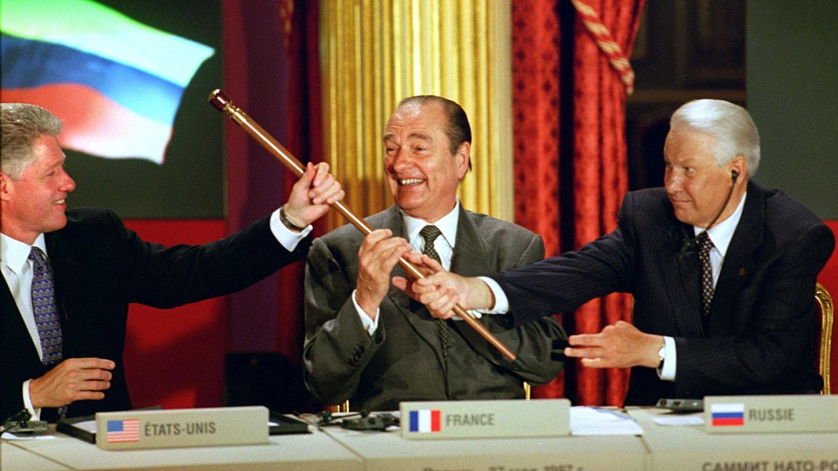 Relations France-Russie : de l'axe historique Chirac-Eltsine à la rupture géopolitique totale en 2026
