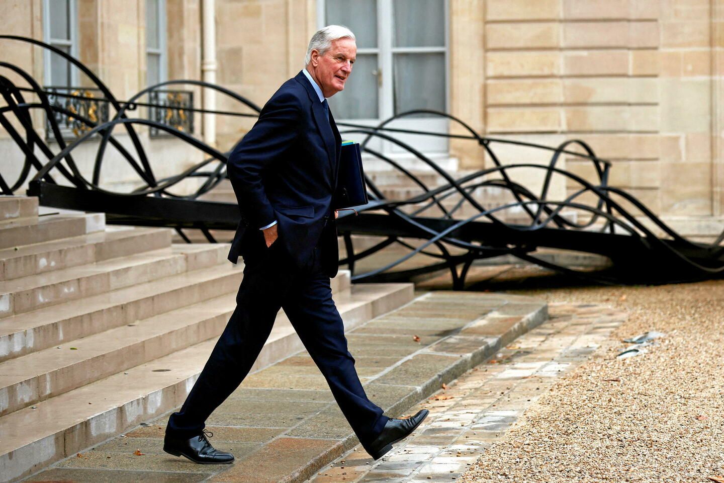 OMONDO FINANCE - Motion de censure : la possible chute du gouvernement provoque de vives tensions sur la dette française