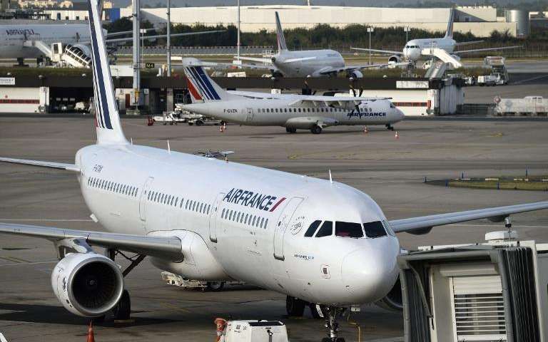 Avion immobilisé en France pour soupçons de traite d'êtres humains