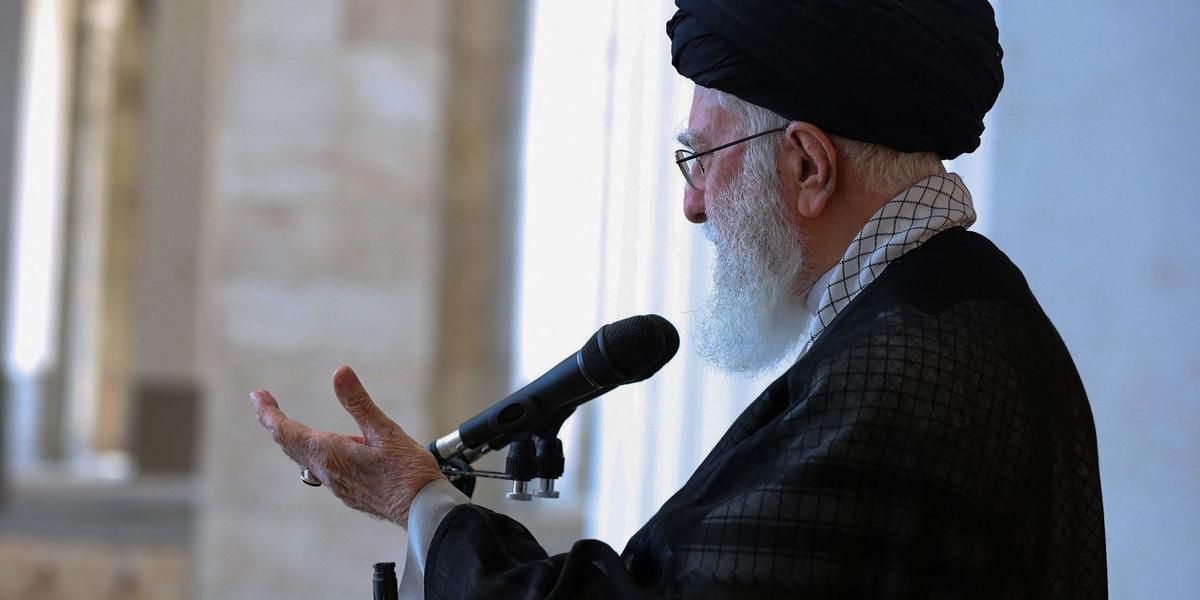 Iran : Khamenei Dément Tout Contrôle sur ses Alliés au Moyen-Orient
