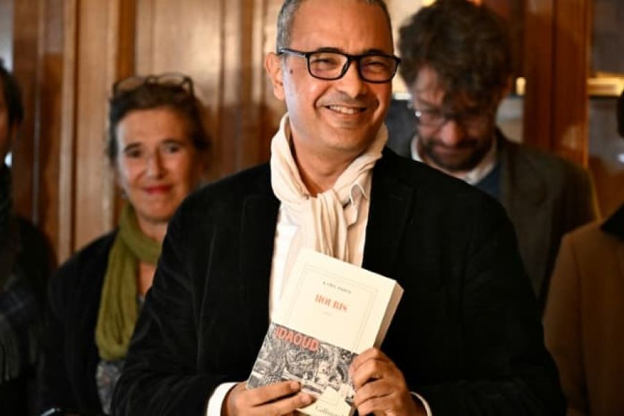 Kamel Daoud critique le pouvoir algérien et la "presse de gauche"