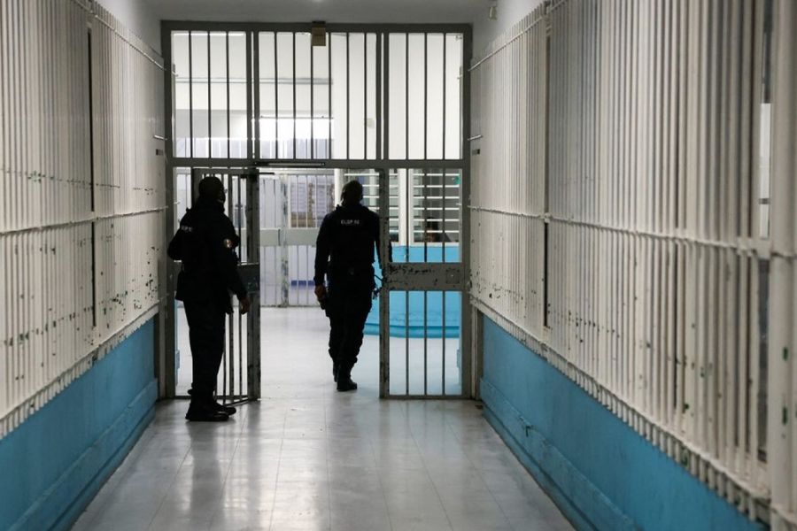 Surpopulation carcérale en France, un record historique avec plus de 82 000 détenus, enjeux et solutions