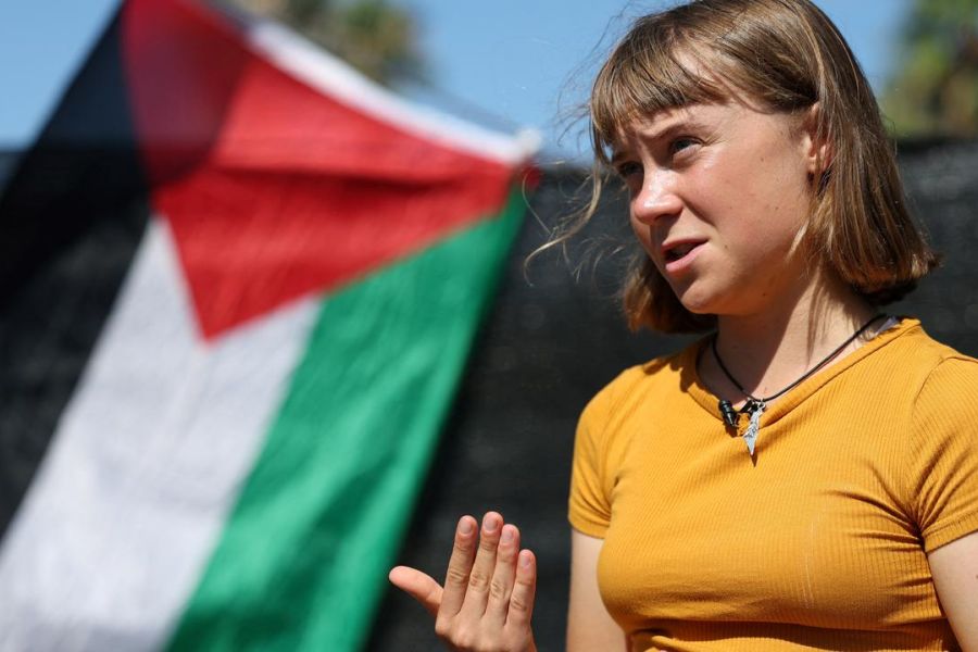 Nouvelle flottille humanitaire pour Gaza bloquée à Barcelone par vents violents – Greta Thunberg et plusieurs activistes propalestiniens sur le pont