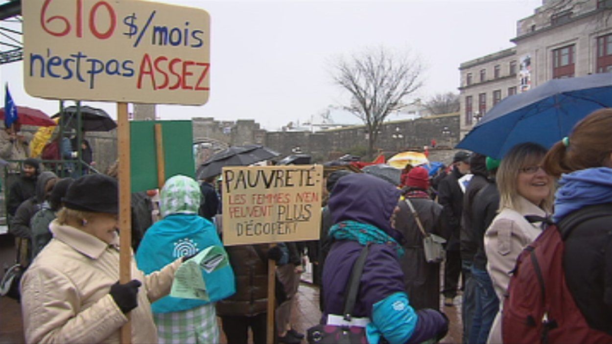 Plus de 400 000 employés de l’État en grève pour de meilleures conditions de travail