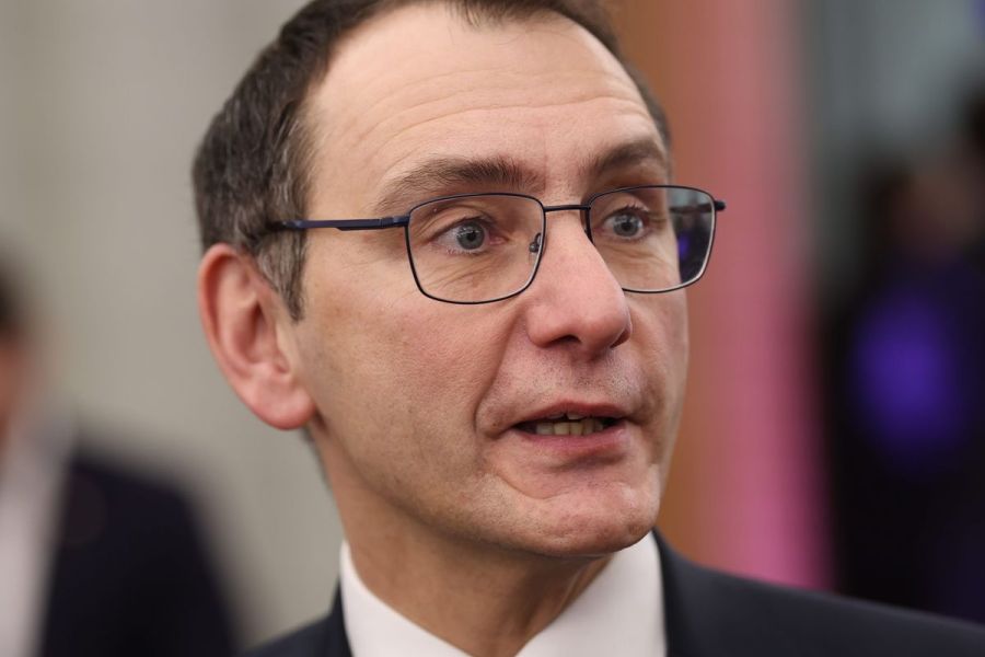 Laurent Jacobelli condamné pour outrage et diffamation, relaxé pour injure raciste dans une affaire politique en Moselle