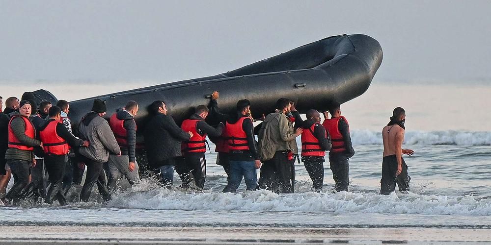 OMONDO MIGRATION : Record de traversées illégales de la Manche en 2024 : Un défi humanitaire et politique