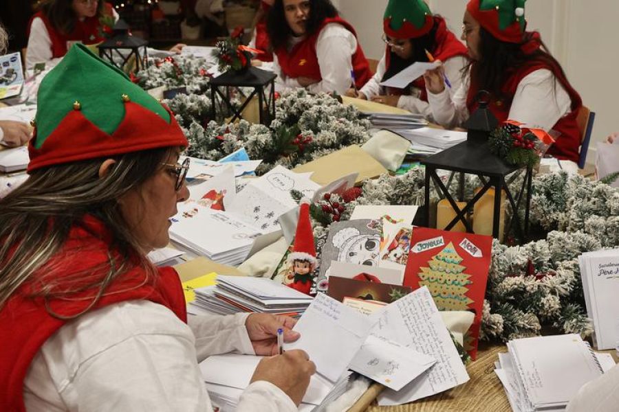 Ces lettres touchantes envoyées au secrétariat du Père Noël