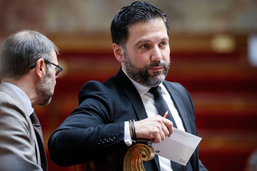 OMONDO SPORT - Trafic d'influence autour du PSG : Hugues Renson, ancien vice-président macroniste de l'Assemblée, mis en examen