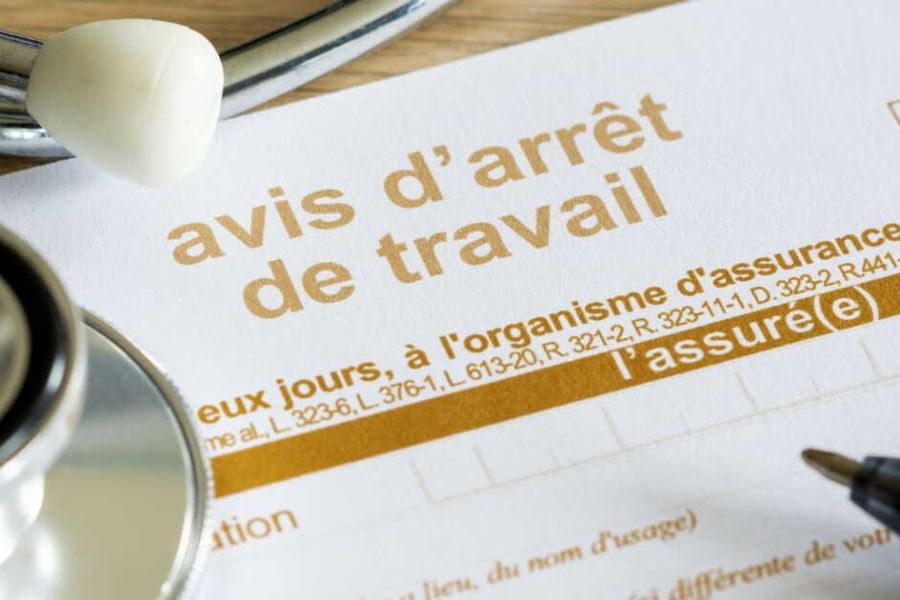 Réforme du travail en France : Le débat sur l'indemnisation des arrêts maladie non professionnels s'enflamme