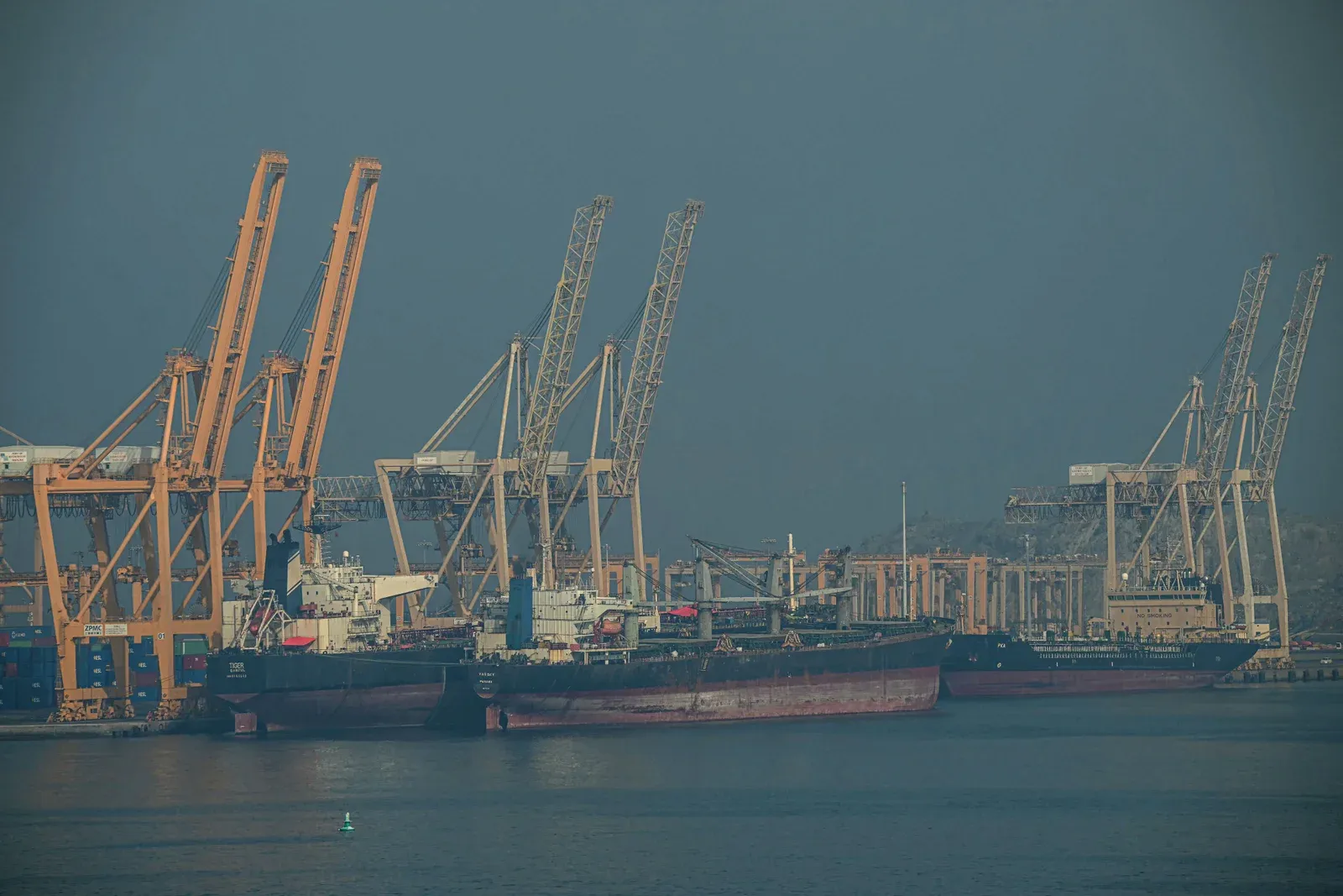 Détroit d’Ormuz sous haute tension : Pourquoi le blocage maritime menace de plonger l'économie mondiale dans la récession