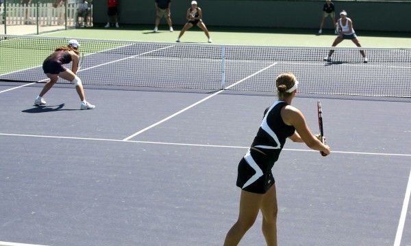 L'ASCENSION DU TENNIS FÉMININ – COMMENT LES CENTRES DE FORMATION TRANSFORMENT LE JEU DE DOUBLE