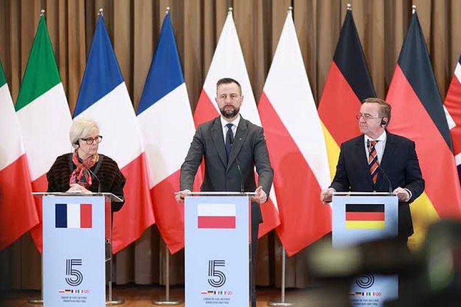 L'OTAN et le format E5 : L'émergence d'un nouveau pilier de défense entre Paris, Berlin, Londres, Rome et Varsovie