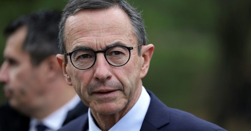 Immigration en France : Bruno Retailleau abroge la circulaire Valls, durcissement en vue
