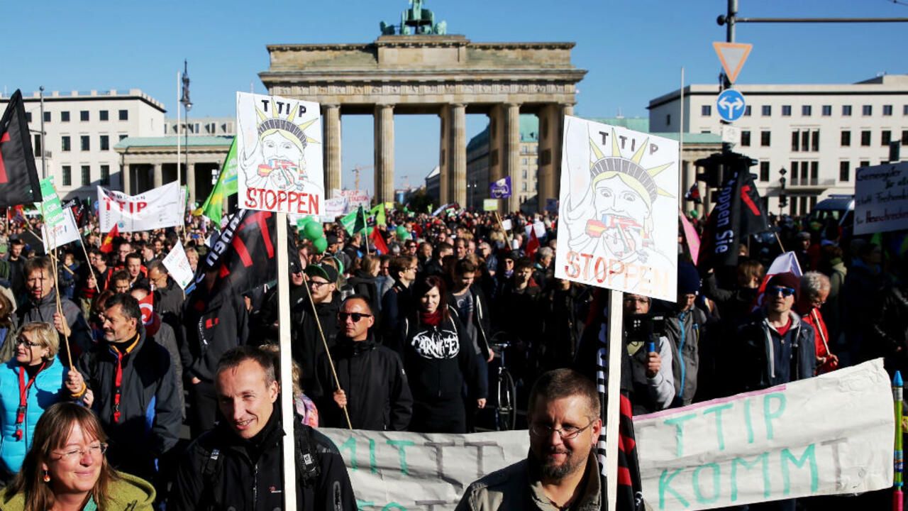 Allemagne : postiers se manifestent à Berlin contre la nouvelle loi postale