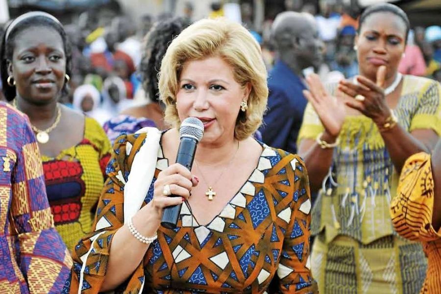 Qui est Dominique Ouattara : la femme puissante et silencieuse ivoirienne