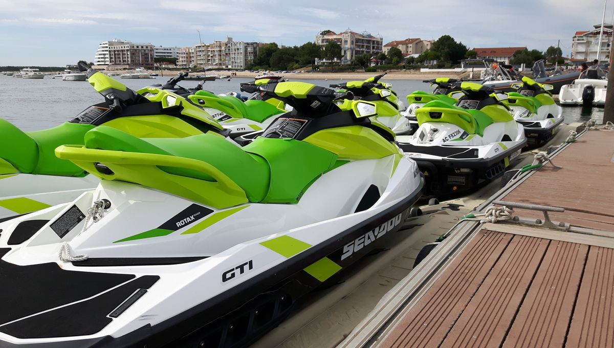 Bassin d’Arcachon – Jet-skis contre ostréiculteurs : le littoral à l’épreuve des modèles économiques