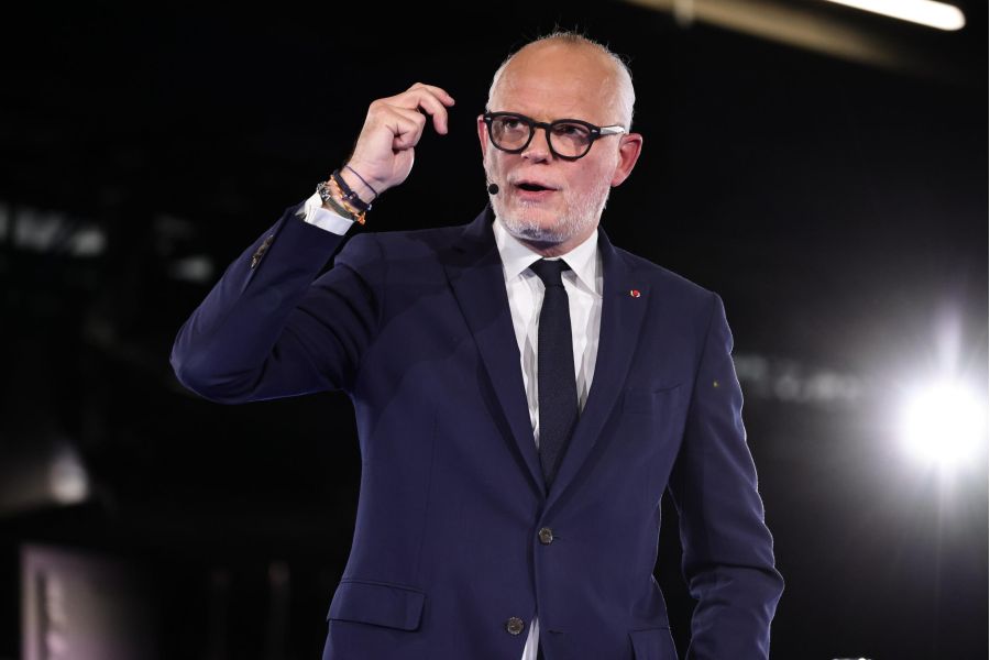 Présidentielle 2027 : Édouard Philippe face au PNF, l’ombre d’une affaire Fillon bis ?