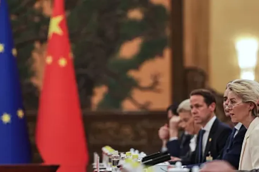 Guerre commerciale UE-Chine : Pékin et Bruxelles tentent l'accord de la dernière chance sur les taxes douanières