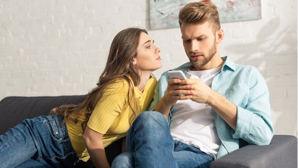 Faits divers : Addiction malsaine ou reflet d'une société en perte de repères ?