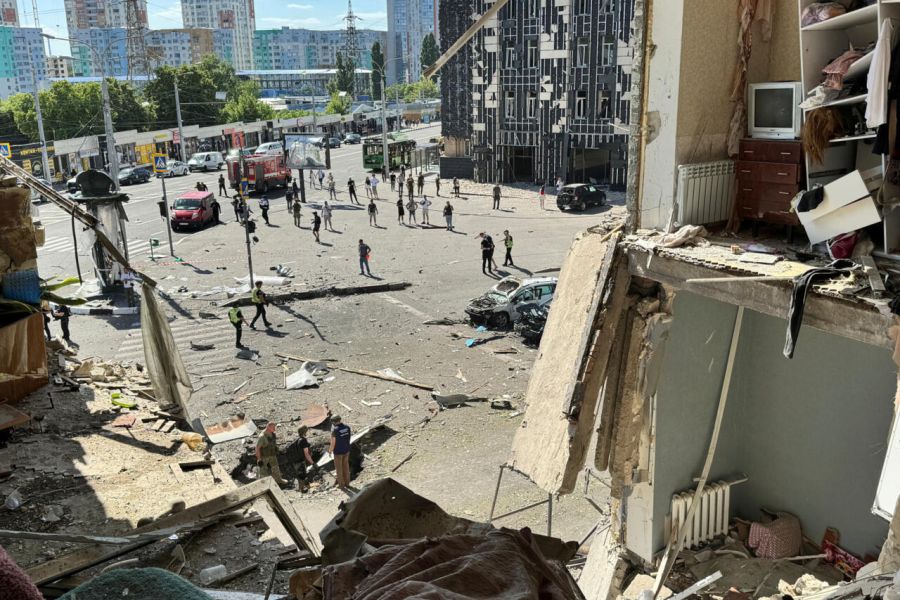 OMONDO CONFLIT - Ukraine : Nouvelles frappes russes sur Kharkiv font 12 blessés